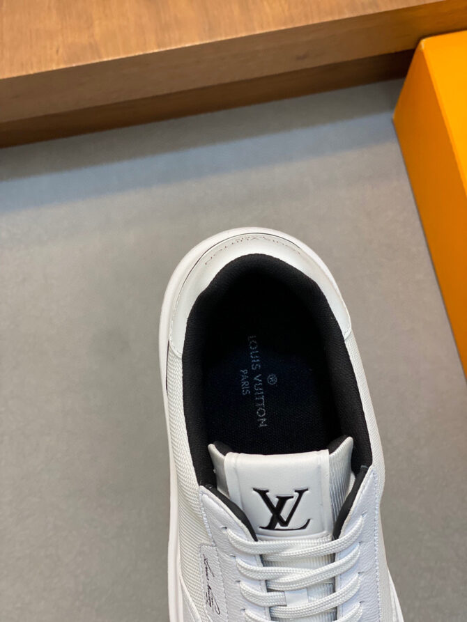 Louis Vuitton Sneaker - Image 8