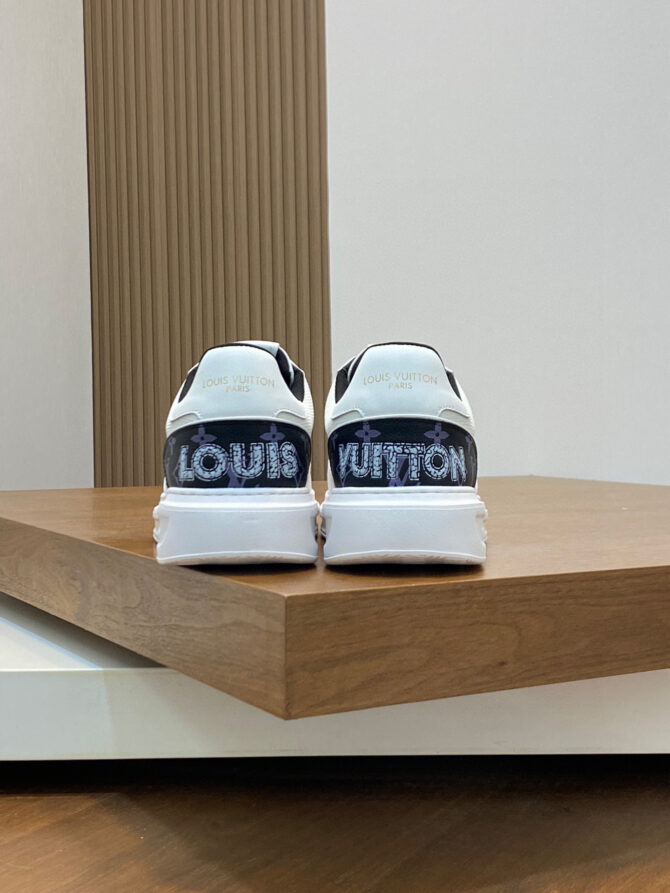 Louis Vuitton Sneaker - Image 9