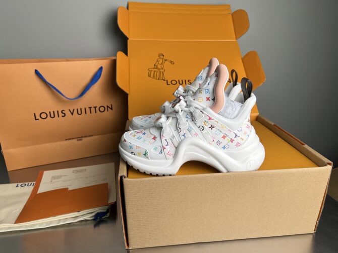 LV SNEAKER x Murakami Takashi - Image 2