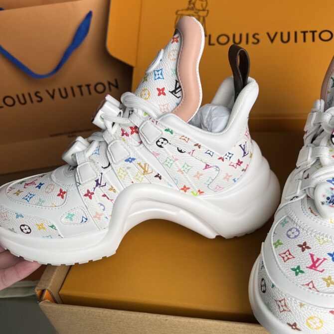 LV SNEAKER x Murakami Takashi - Image 5