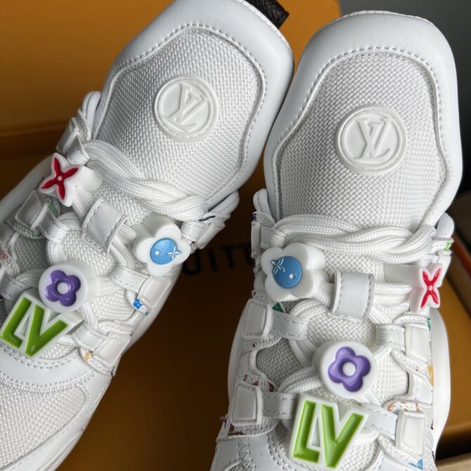 LV SNEAKER x Murakami Takashi - Image 4