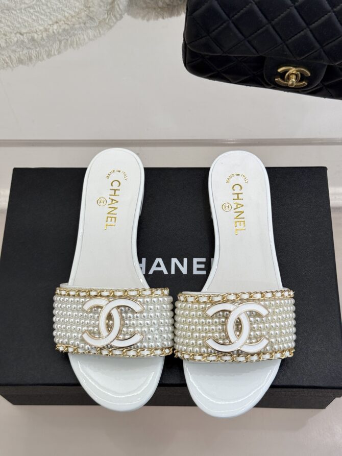 CHANEL Spring and Summer New  Slippers