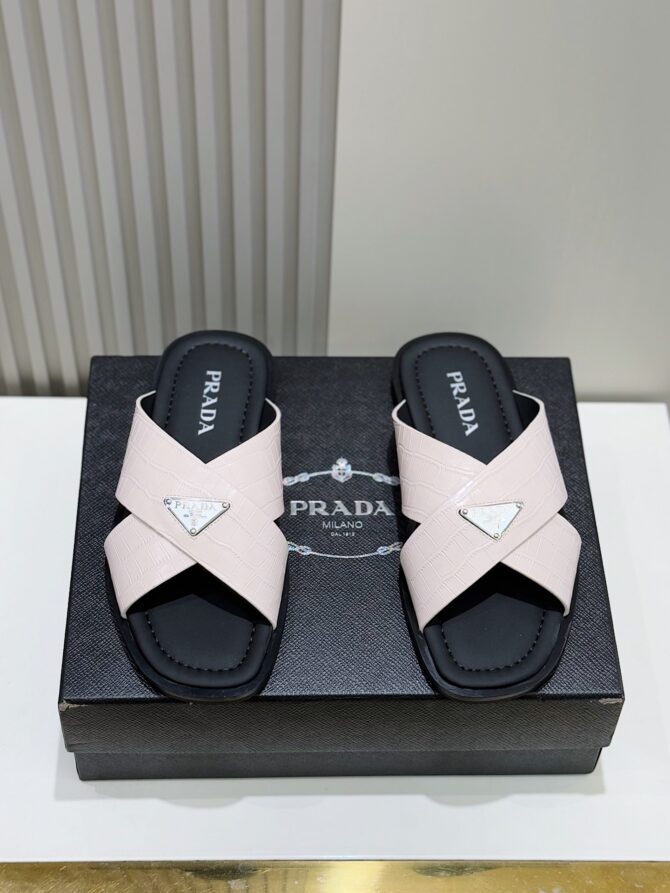 Prada's latest slippers are synchronized with the official website - Image 7