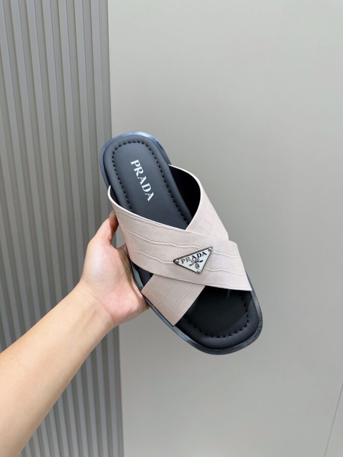 Prada's latest slippers are synchronized with the official website - Image 10