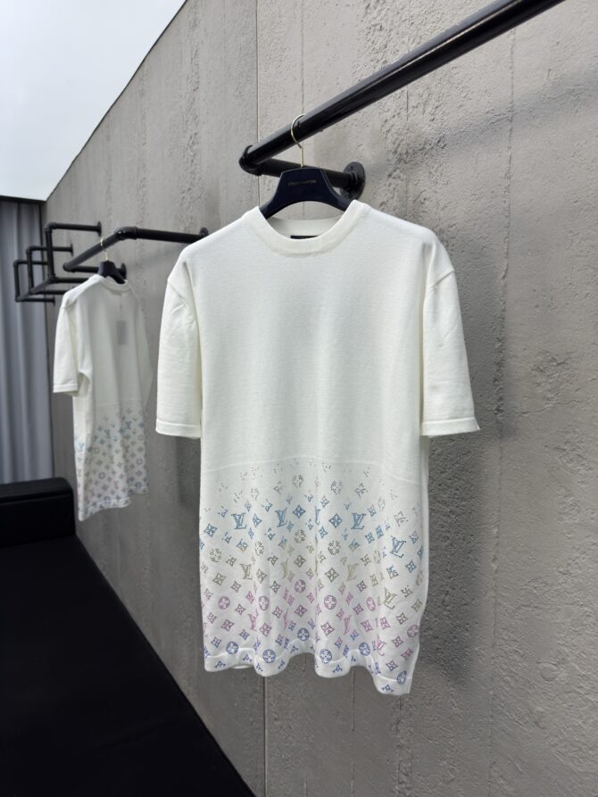 LOUISVUITTON hot diamond letter knitted short sleeves - Gambar 3