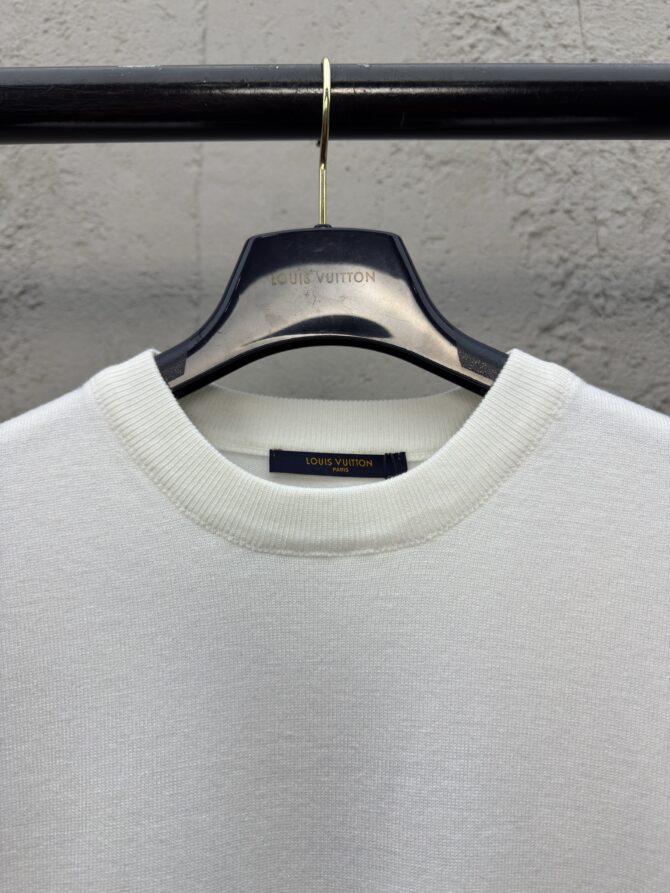 LOUISVUITTON hot diamond letter knitted short sleeves - Gambar 5